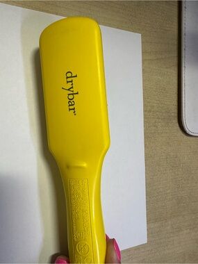 Drybar mini straightener brush